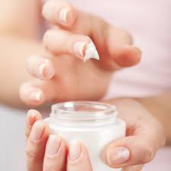 Comanda online crema bio pentru pielea sensibila